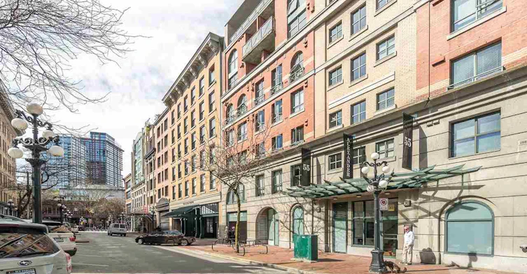 55 Alexander Street, Vancouver, BC V6A 1B2