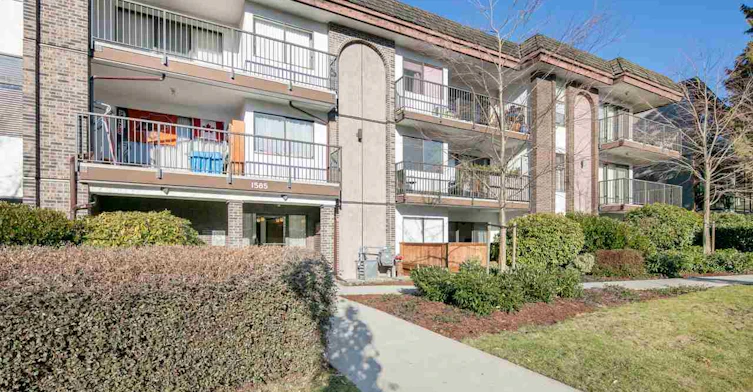 1585 4th Avenue East, Vancouver, BC V5N 1J7
