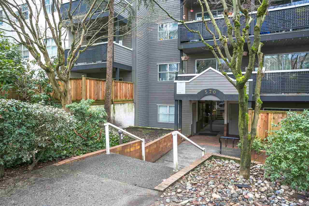 570 8th Avenue East, Vancouver, BC V5T 1S8