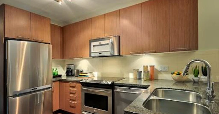 2008 54th Avenue East, Vancouver, BC V5P 1Y6 - 6