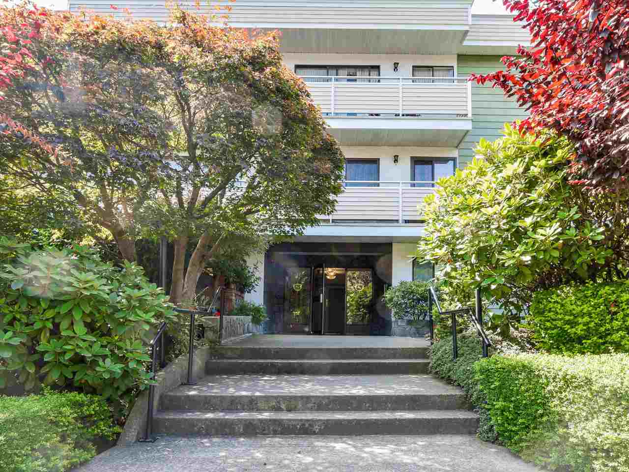 750 7th Avenue East, Vancouver, BC V5T 4H5