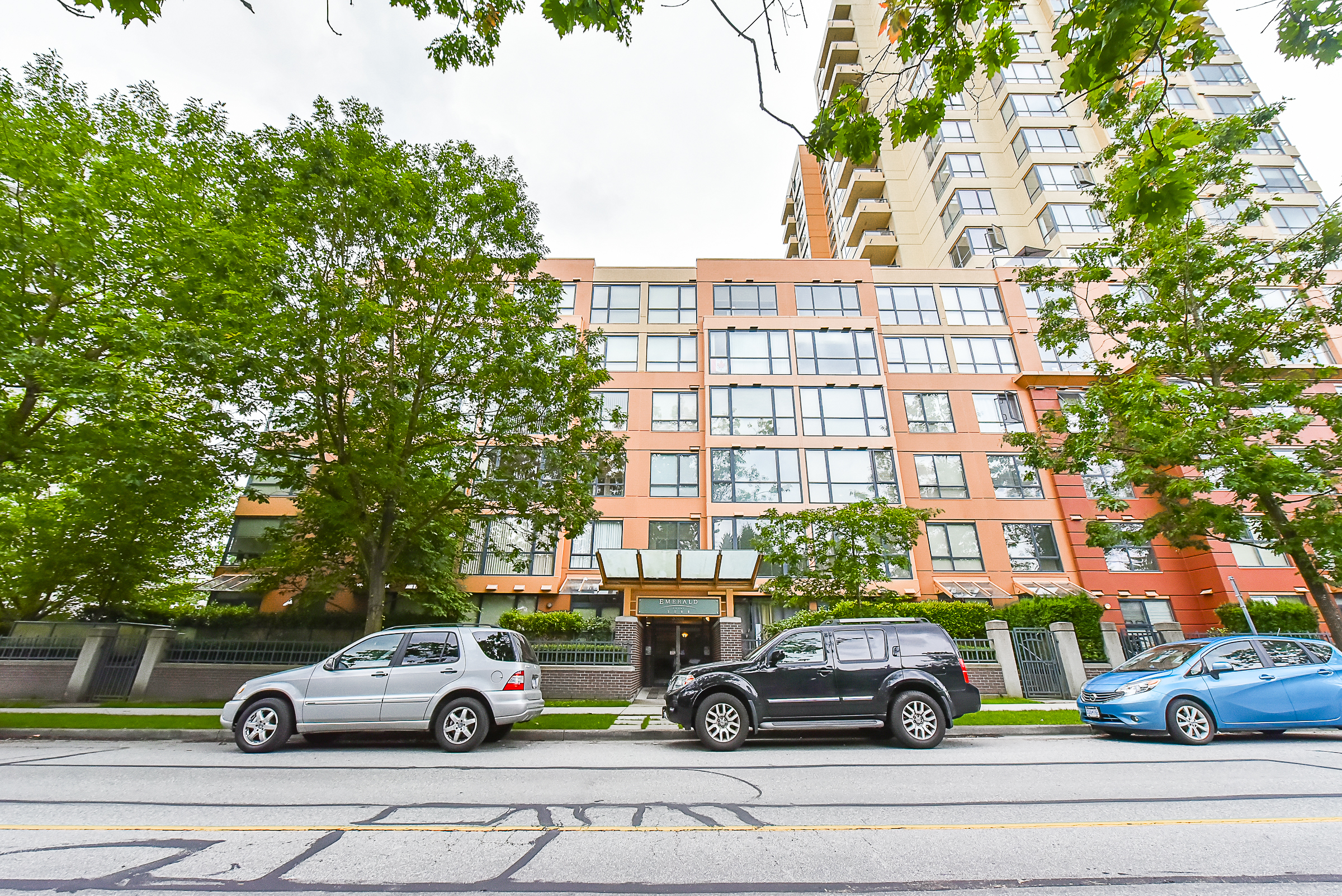 3588 Vanness Avenue, Vancouver, BC V5R 6E9 - 3