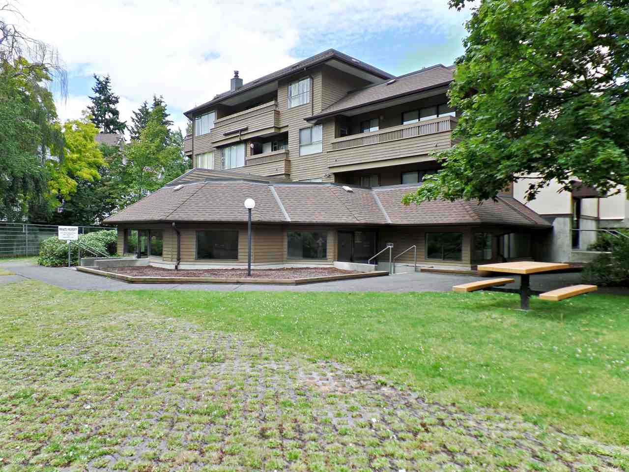 7411 Minoru Blvd, Richmond, BC V6Y 1Z3 - 2