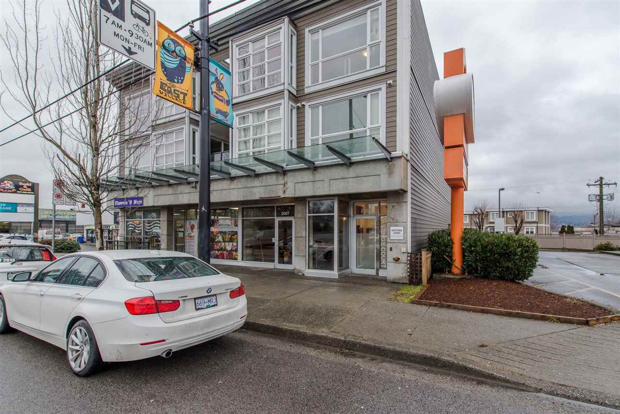 2009 Hastings Street East, Vancouver, BC V5L 1T9