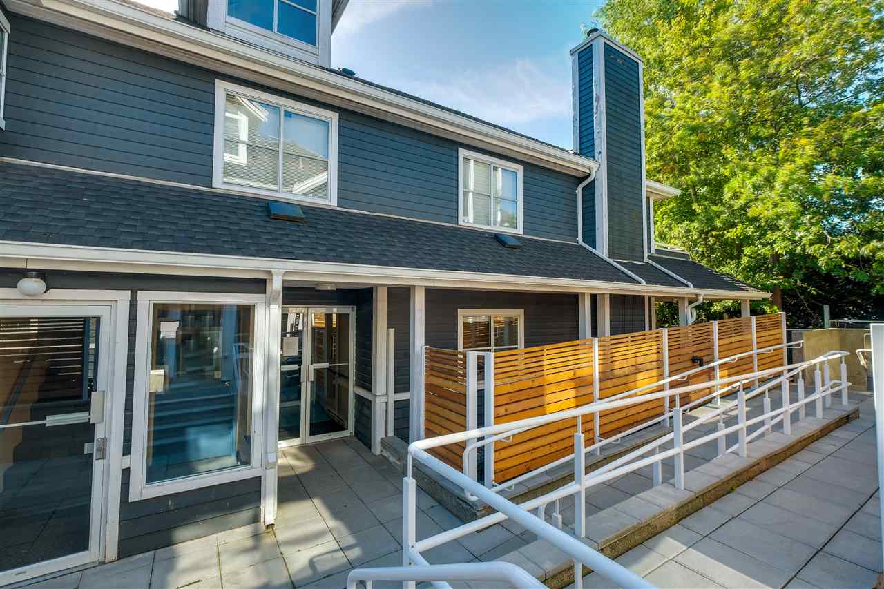 2960 29th Avenue East, Vancouver, BC V5R 5Z5