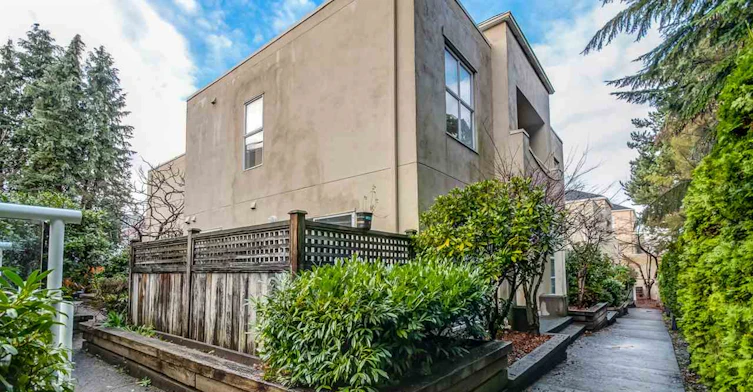 3441 43rd Avenue East, Vancouver, BC V5R 5X9