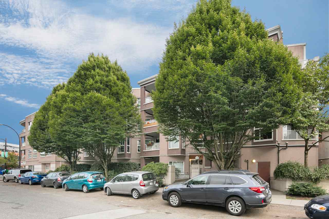 1688 8th Avenue East, Vancouver, BC V5N 1T5