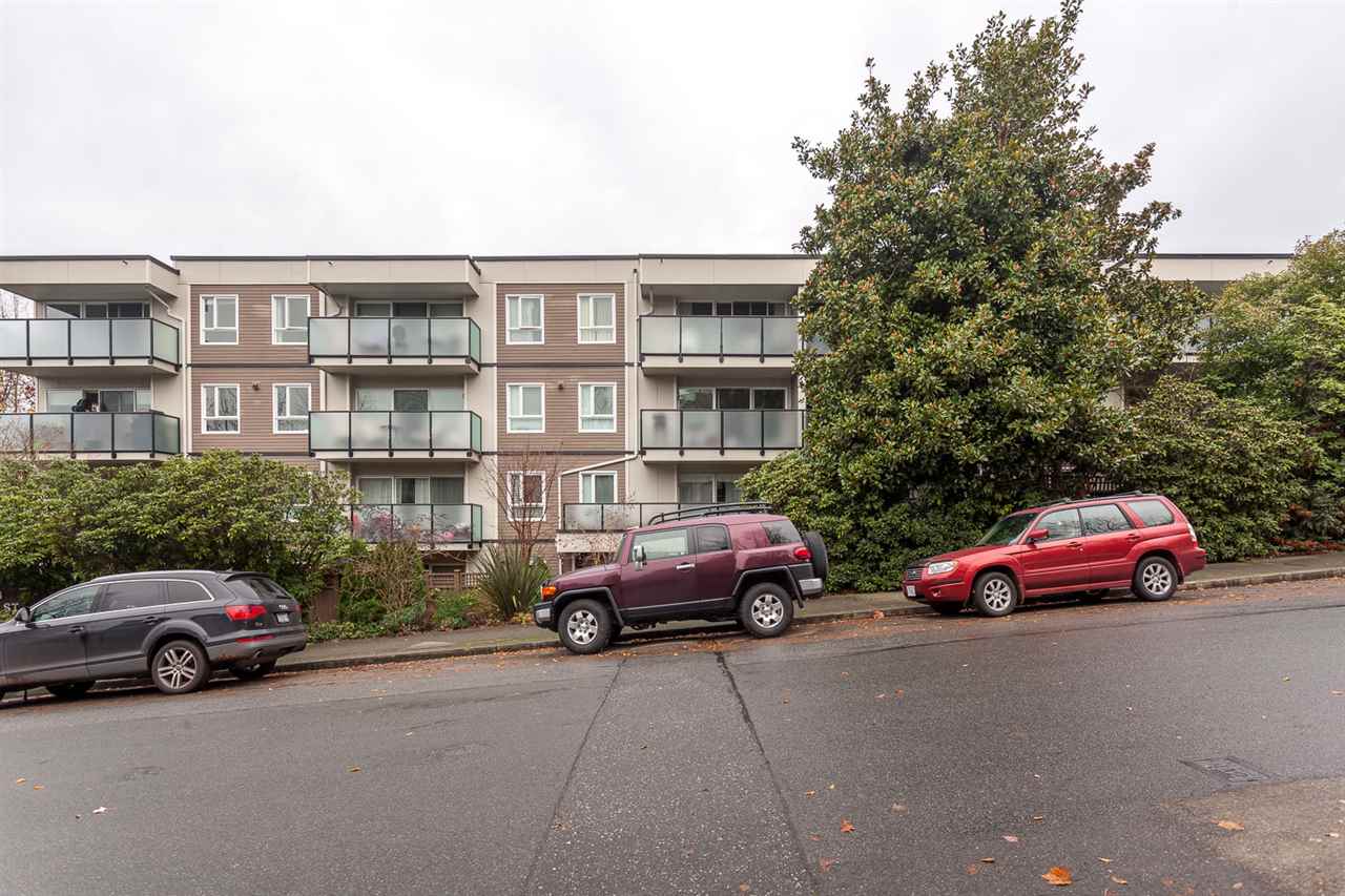 2333 Triumph Street, Vancouver, BC V5L 1L4
