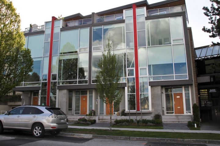 3485 Victoria Drive, Vancouver, BC V5N 4M5