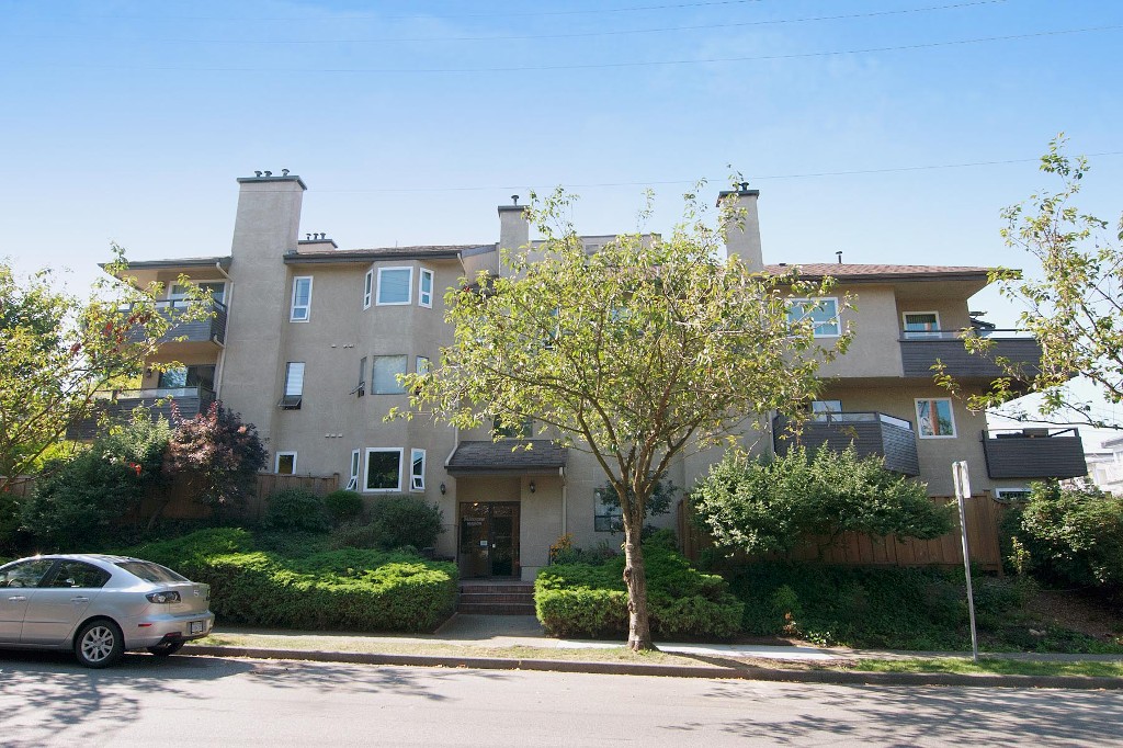 2239 St Catherines Street, Vancouver, BC V5T 4M9