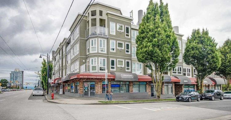 4989 Duchess Street, Vancouver, BC V5R 6E5