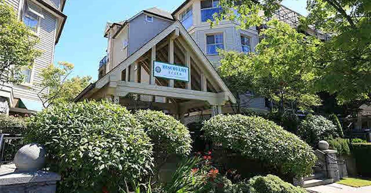 215 Twelfth Street, New Westminster, BC V3M 4H4