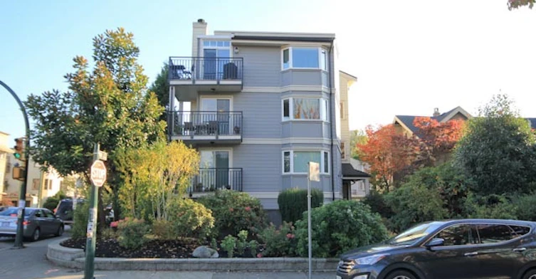 1606 West 10th Avenue, Vancouver, BC V6J 2A1