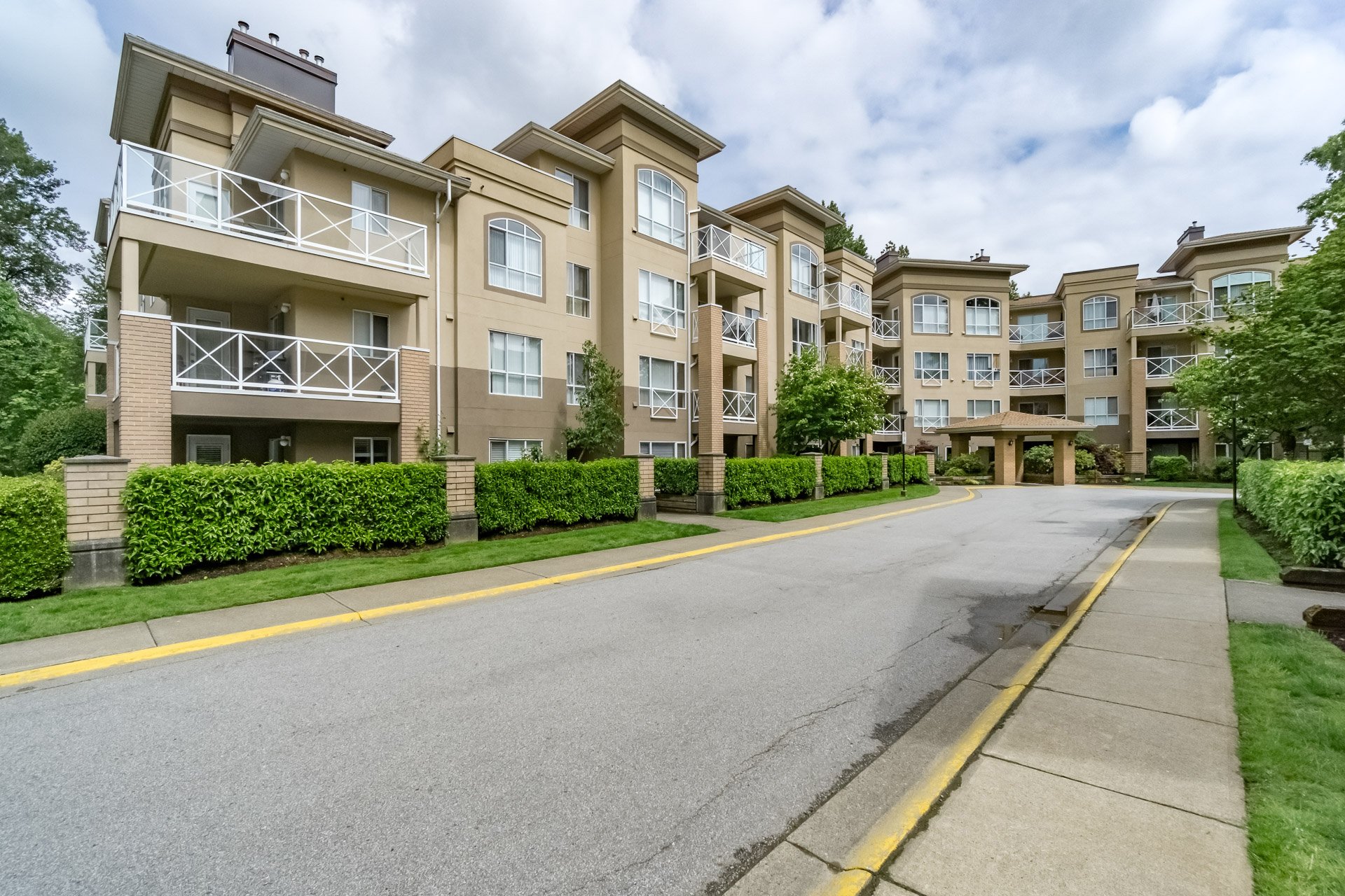 2551 Parkview Lane, Port Coquitlam, BC V3C 6J8 - 3