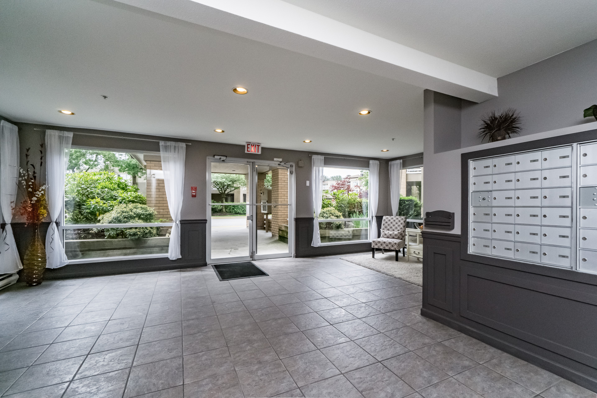 2551 Parkview Lane, Port Coquitlam, BC V3C 6J8 - 4