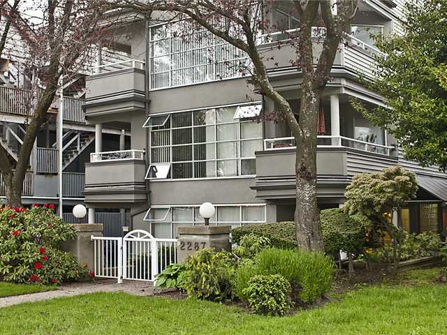 2287 3rd Avenue West, Vancouver, BC V6K 1L5 - 3