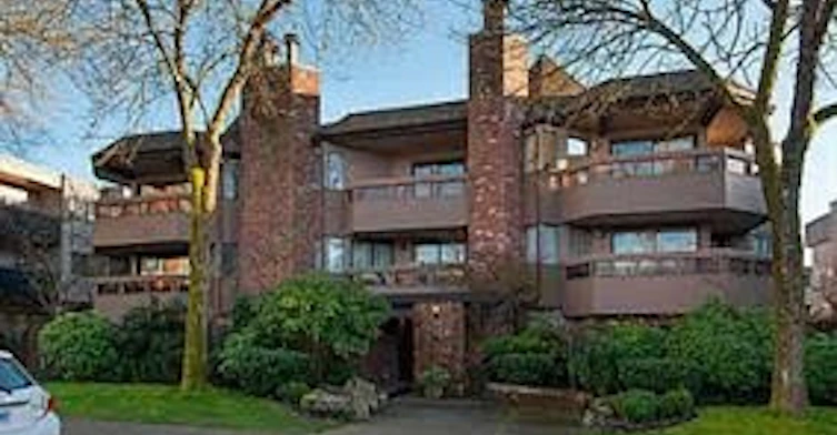 2466 3rd Avenue West, Vancouver, BC V6K 1L8