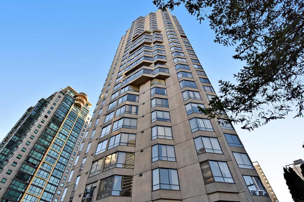 738 Broughton Street, Vancouver, BC V6G 3A7