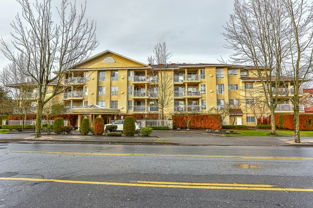 13733 74 Avenue, Surrey, BC V3W 1B8