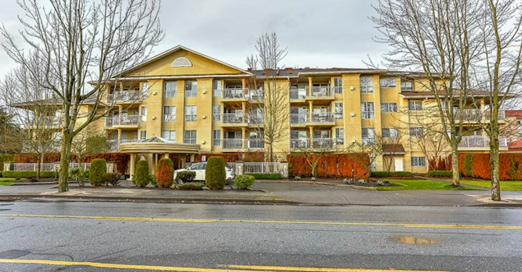 13733 74 Avenue, Surrey, BC V3W 1B8