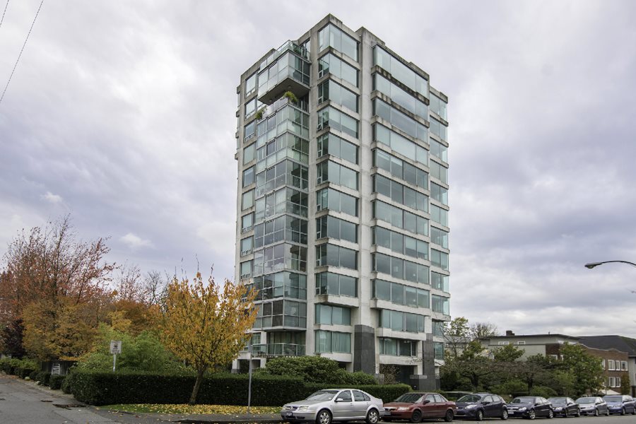 1550 15th Avenue West, Vancouver, BC V6J 2K6
