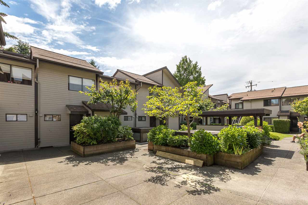460 16th Avenue West, Vancouver, BC V5Y 1Z3 - 2