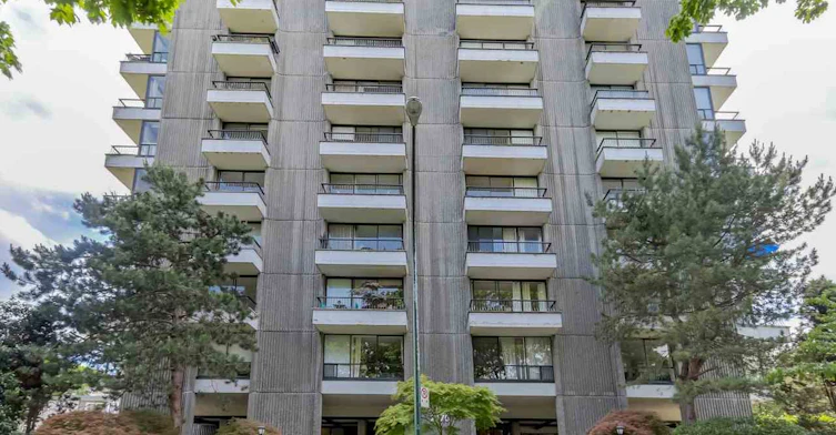 2370 2nd Avenue West, Vancouver, BC V6K 1J2