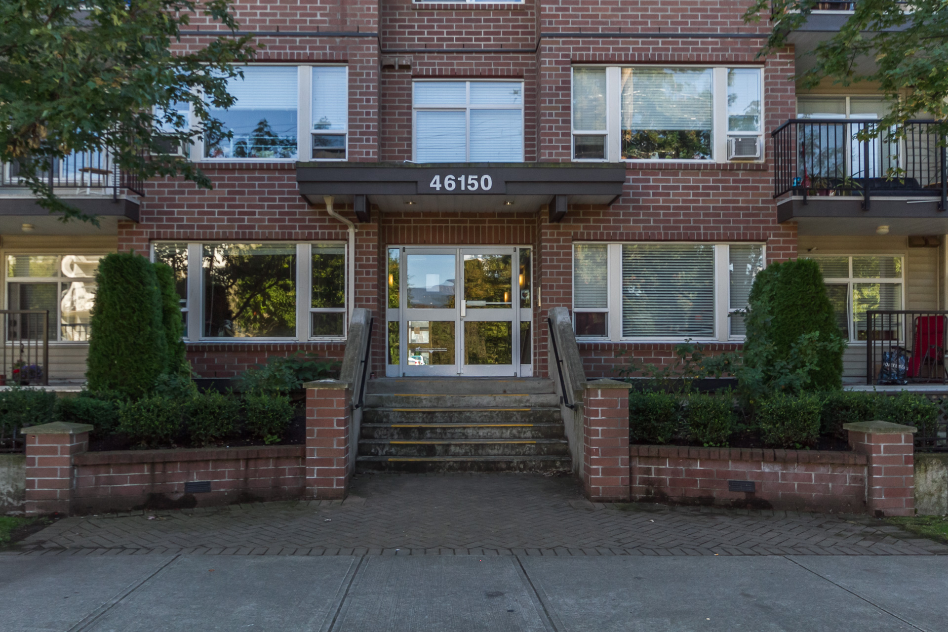 46150 Bole Avenue, Chilliwack, BC V2P 0B7 - 2