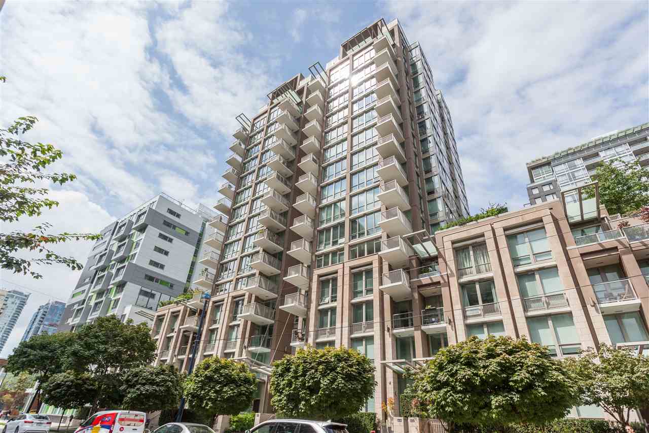 1055 Richards Street, Vancouver, BC V6B 0C2