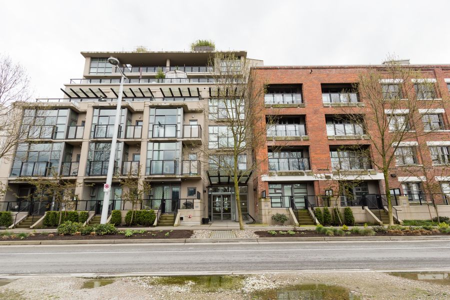 388 1st Avenue West, Vancouver, BC V5Y 0B2 - 3