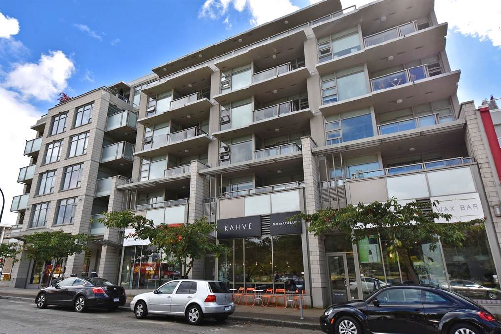 1808 1st Avenue West, Vancouver, BC V6J 0B3