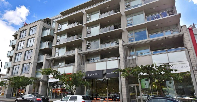 1808 1st Avenue West, Vancouver, BC V6J 0B3