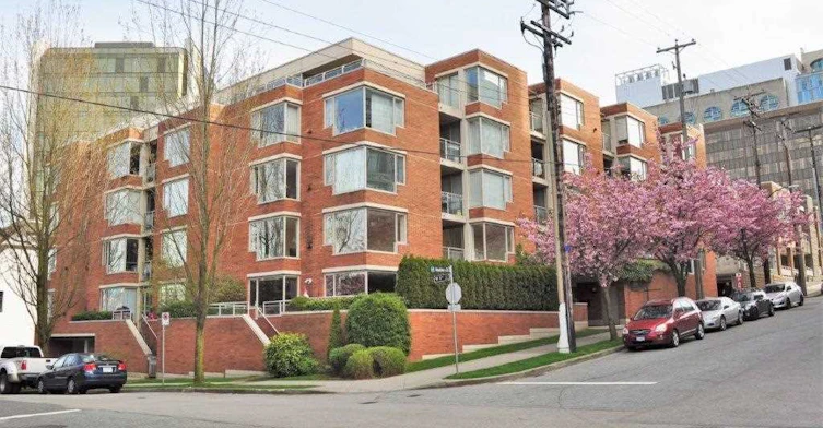 2438 Heather Street, Vancouver, BC V5Z 3H9