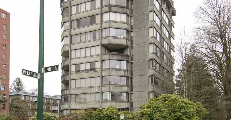 1616 13th Avenue West, Vancouver, BC V6J 2G6