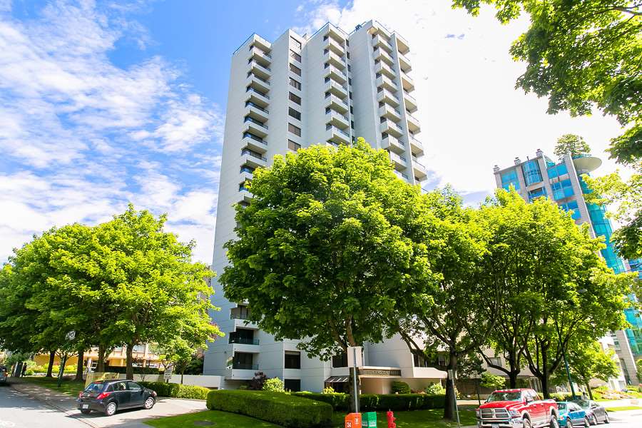 1995 Beach Avenue, Vancouver, BC V6G 2Y3