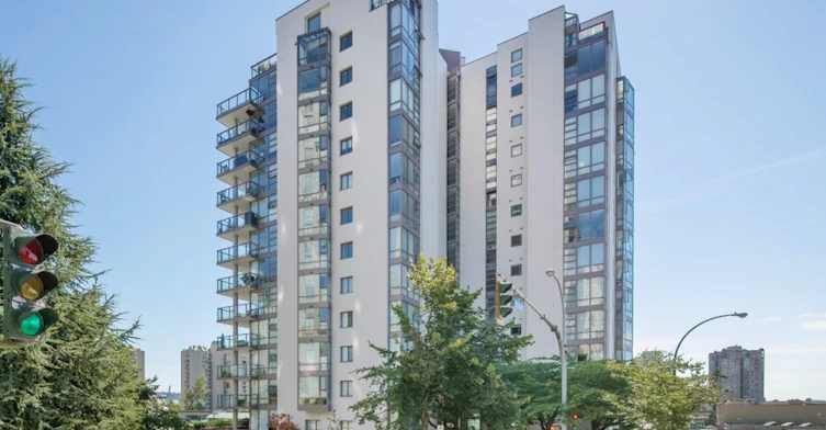 98 Tenth Street, New Westminster, BC V3M 6L8