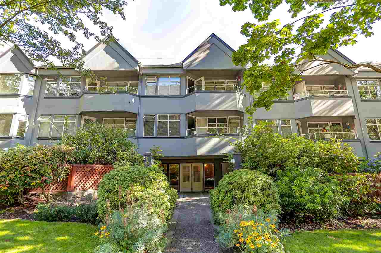 925 10th Avenue West, Vancouver, BC V5Z 1L9