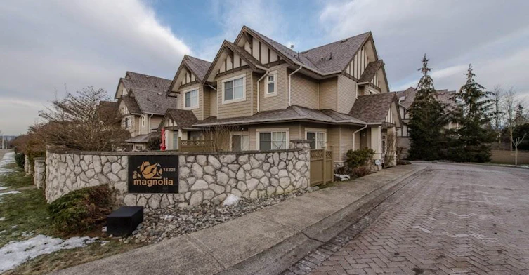 18221 68 Avenue, Surrey, BC V3S 9J1