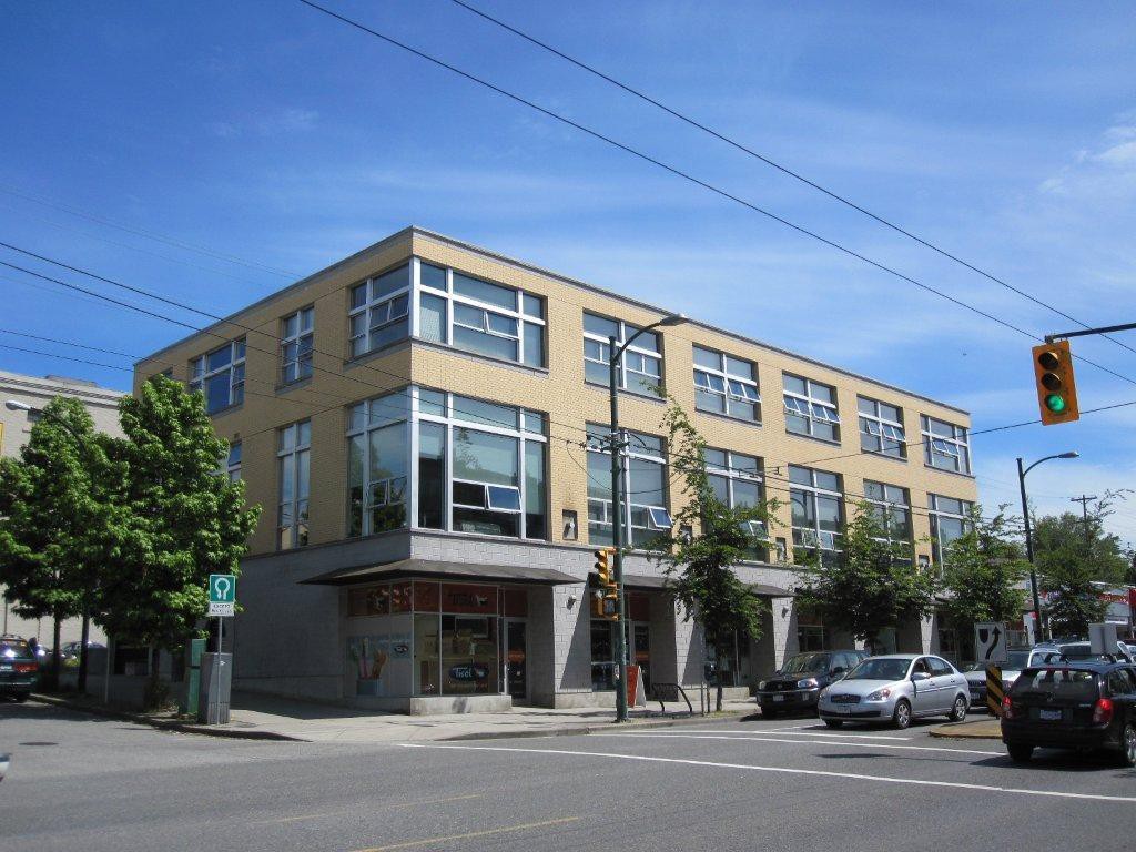 2088 11th Avenue West, Vancouver, BC V6J 2C9