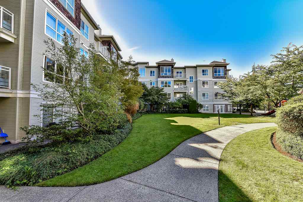10186 155 Street, Surrey, BC V3R 0R6