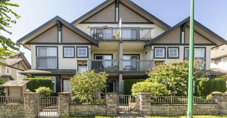 4458 Albert Street, Burnaby, BC V5C 2G2