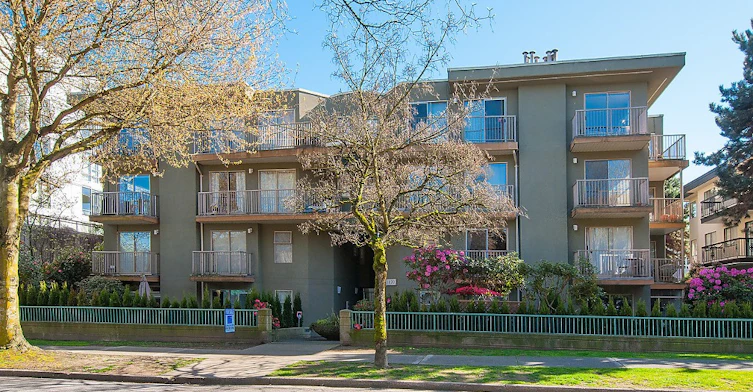 1820 3rd Avenue West, Vancouver, BC V6J 1K8