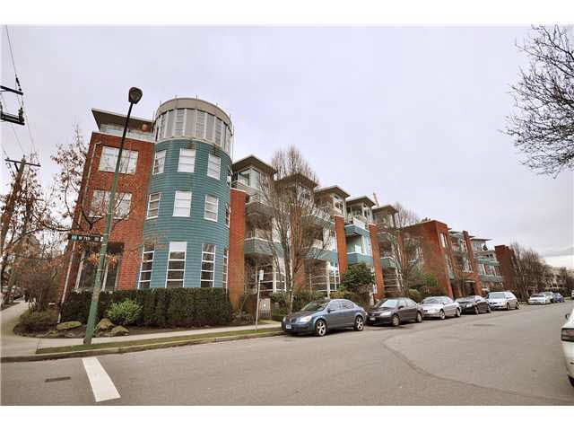 638 7th Avenue West, Vancouver, BC V5Z 1B5