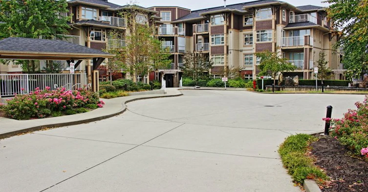 7339 Macpherson Avenue, Burnaby, BC V5J 0B1 - 2