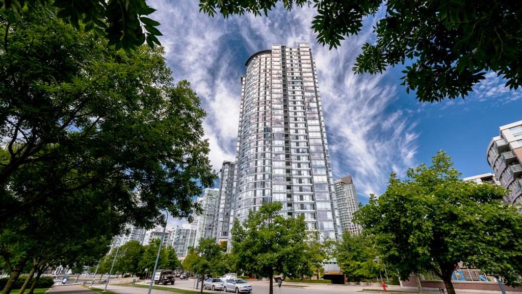 1033 Marinaside Crescent, Vancouver, BC V6Z 3A3
