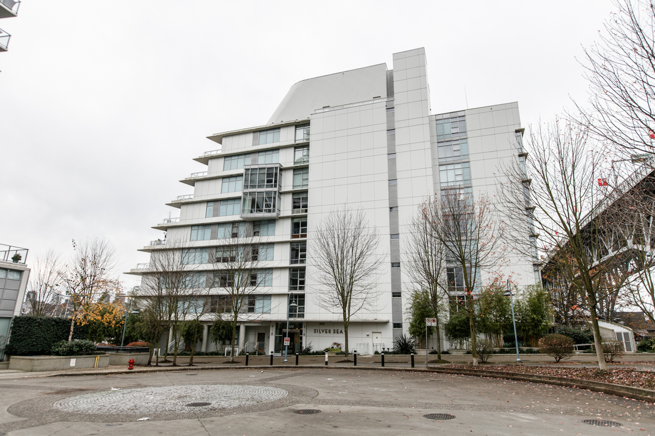 628 Kinghorne Mews, Vancouver, BC V6Z 3H6 - 2