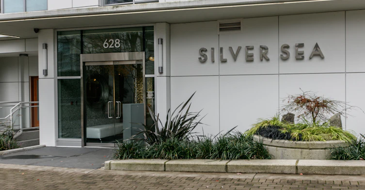 628 Kinghorne Mews, Vancouver, BC V6Z 3H6 - 3