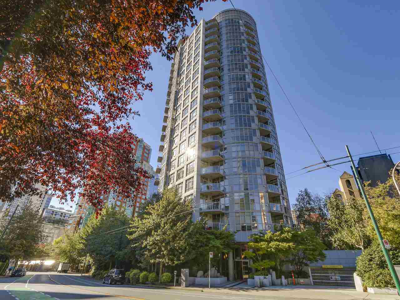 1050 Smithe Street, Vancouver, BC V6E 4T4