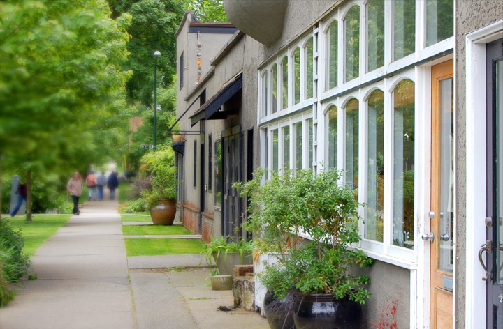 Sydney on West Twelfth, 2065 12th Avenue West Vancouver, BC