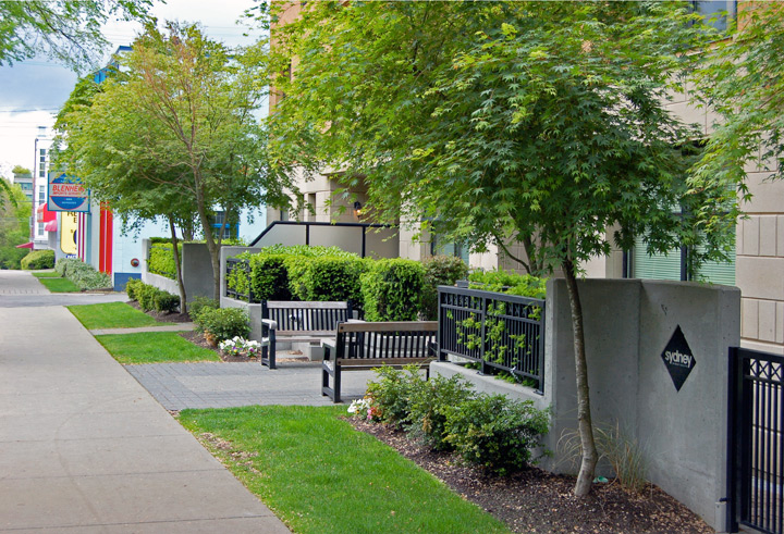 2065 12th Avenue West, Vancouver, BC V6J 5L9 - 4